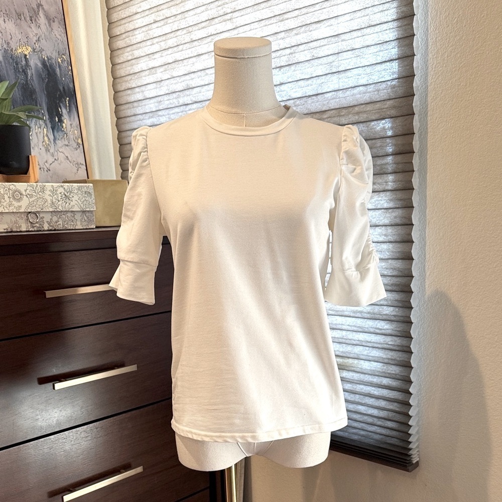 Woman's Walter Baker Puff Sleeve Skippy Top in Buttercup. Size S - Picture 4 of 8